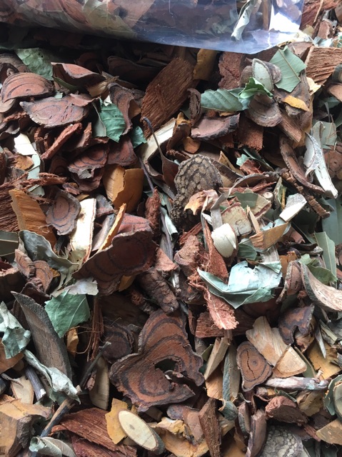 1kg Lá tắm cho bé của người dao đỏ