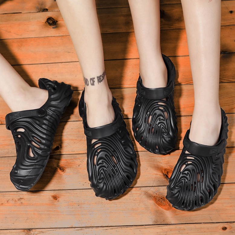 Giày sục nam đi mưa lỗ thoáng khí họa tiết gợn sóng siêu nhẹ siêu bền đi biển - GL041