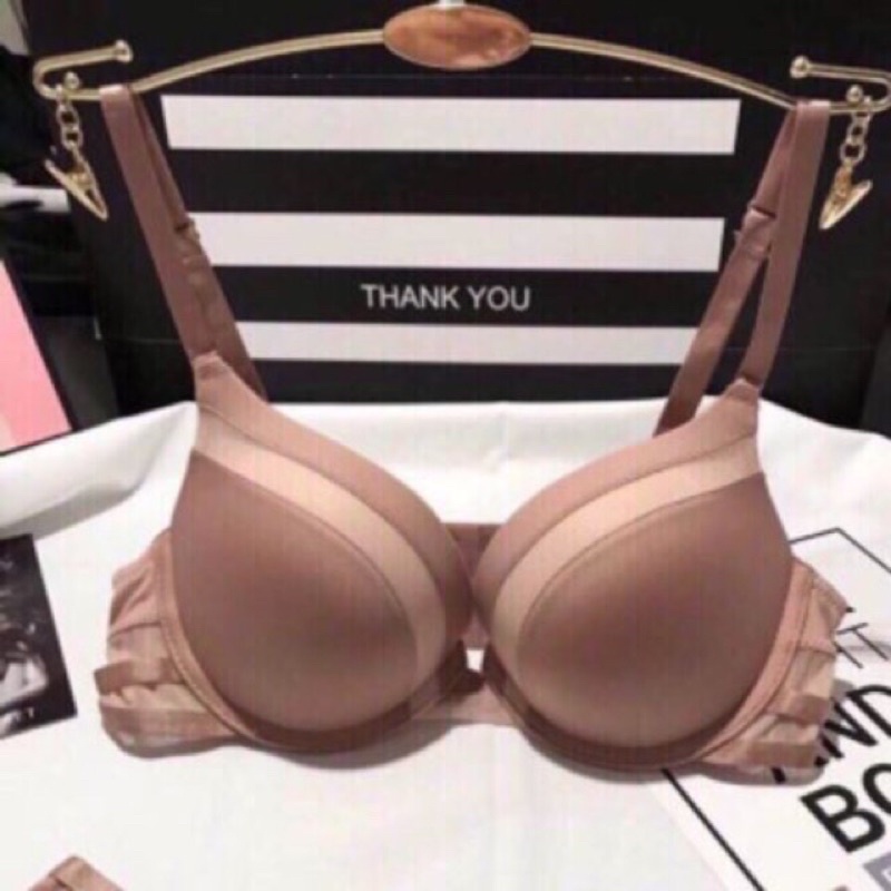 (1079 áo lót siêu nâng dày 4cm ) hàng nhật nội địa cao cấp đẹp xuất sắc