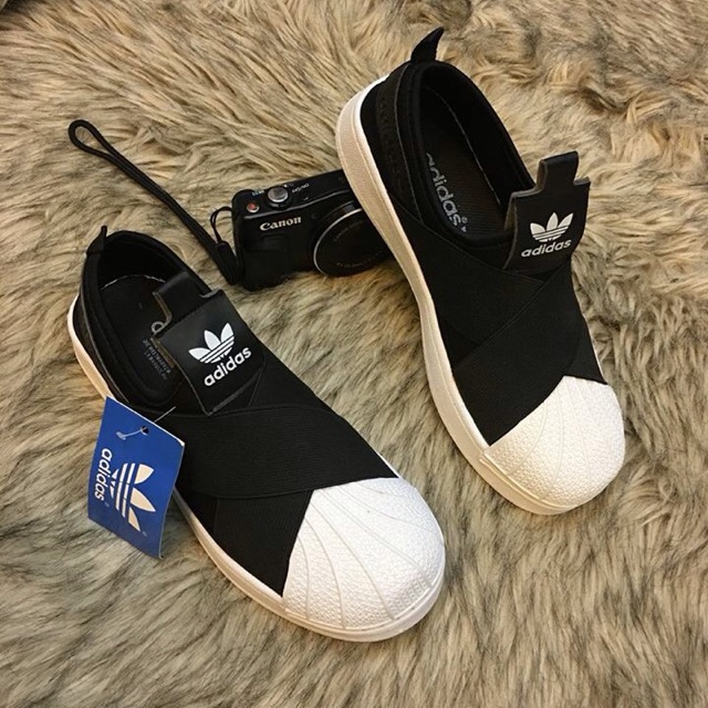 Giày Adidas Slip On