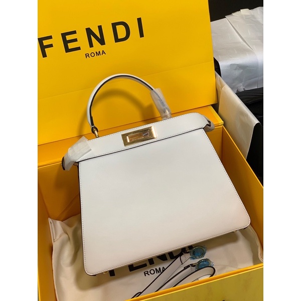 Túi fendi tay cầm