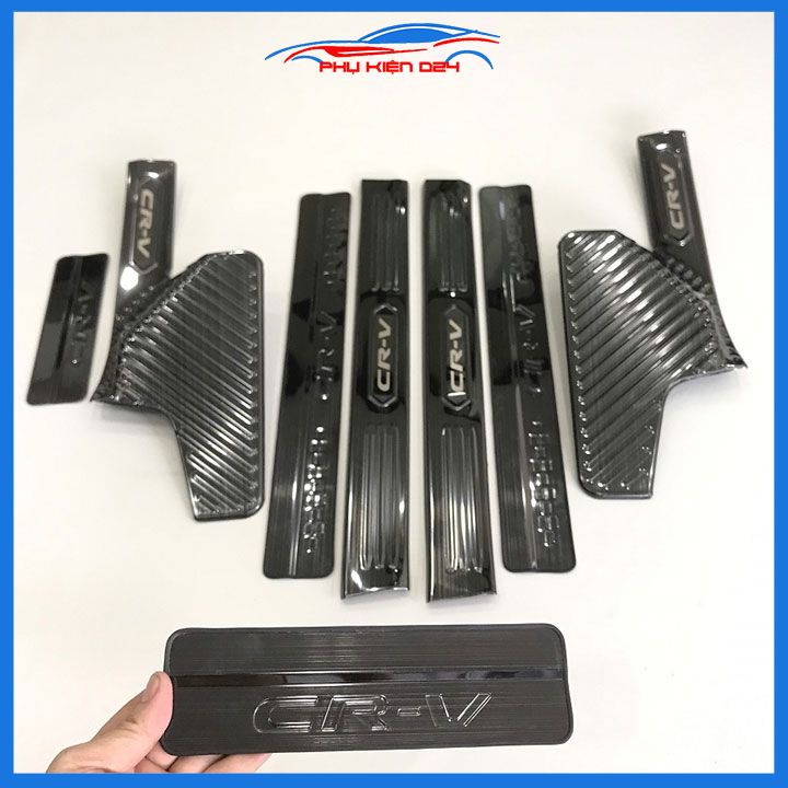 Bộ ốp bậc cửa trong ngoài nẹp bước chân CRV 2018-2019-2020-2021-2022-2023 vân Titan chống trầy trang trí xe