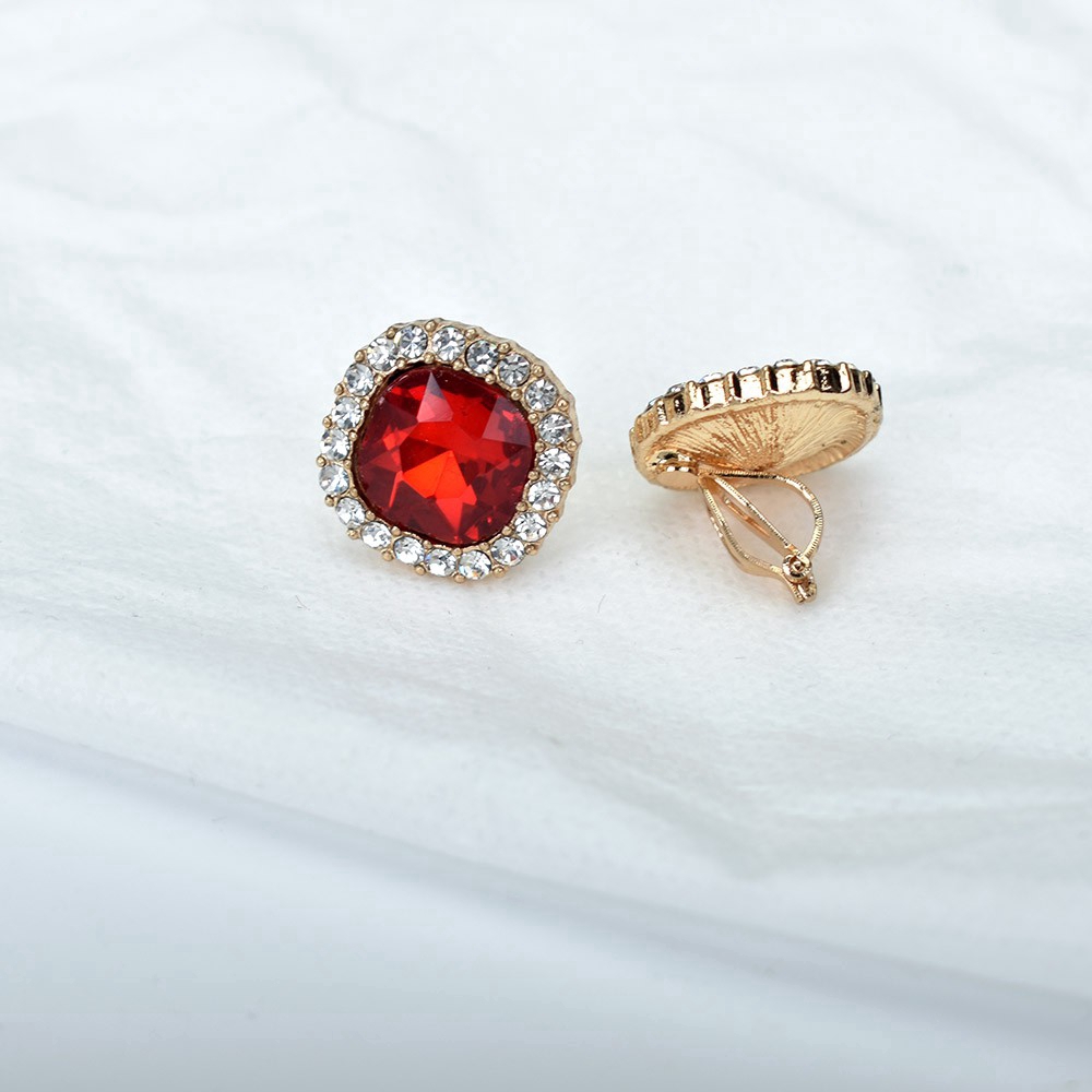 Khuyên kẹp vành tai hình vuông đính pha lê