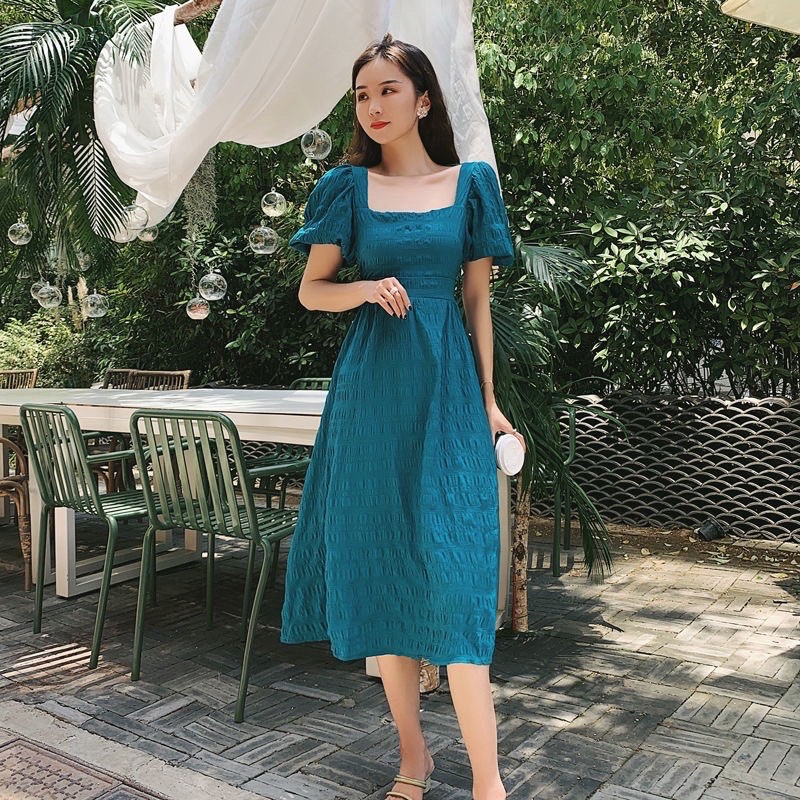 Đầm cổ vuông phong cách retron hàng QC sẵn L