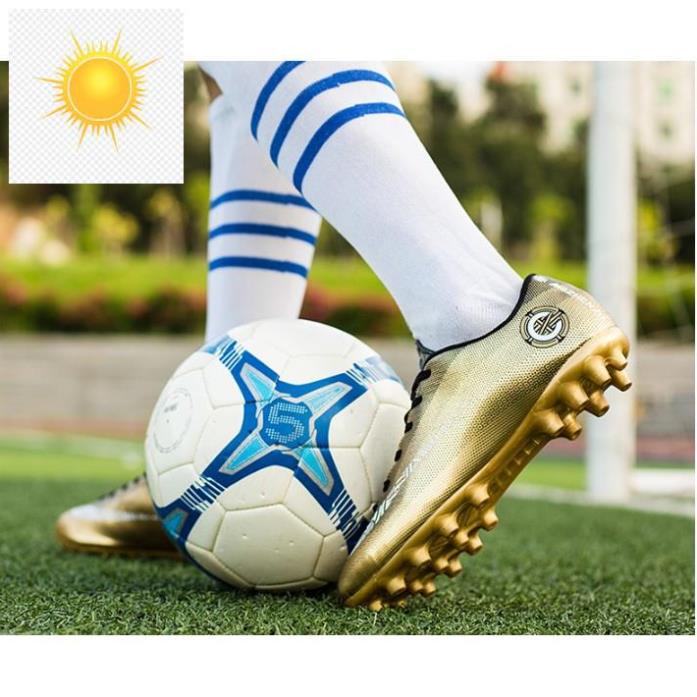 Giày Đá Bóng cổ thấp, Đế FG với đinh nhựa đúc cho sân nền đất cứng, sân cỏ tự nhiên