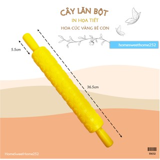 Cây lăn bột bánh in họa tiết hoa cúc vàng bé con