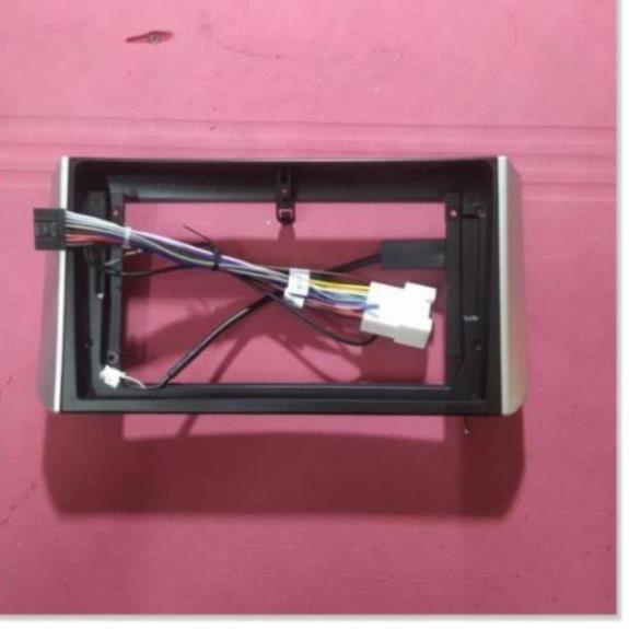 Mặt dưỡng cho xe Mitsubishi Xpander 2018-2021 9"/10" jack nguồn zin
