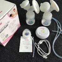 Máy hút sữa điện đôi Rozabi(tặng 1 áo hút sữa rảnh tay)