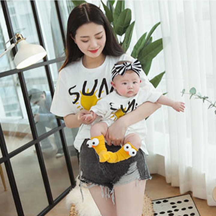 Áo Thun Gia Đình Mẹ Và Bé In Hình Mặt Trời Chữ SUN DLX