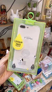 Ốp iphone trong veo- hãng Vucase