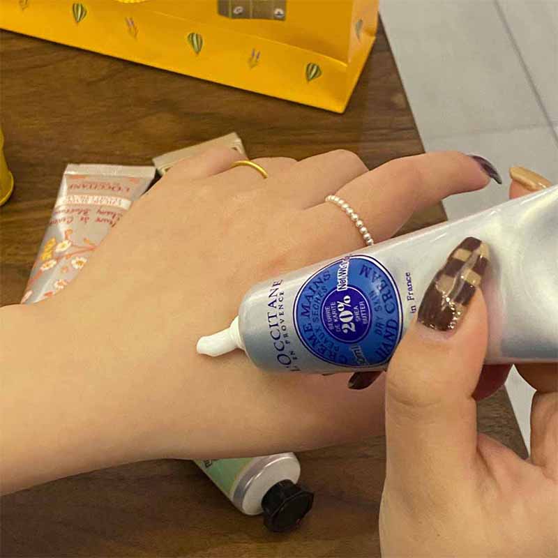 5 Kem dưỡng da tay L'occitane thể tích 30ml kèm hộp thiếc