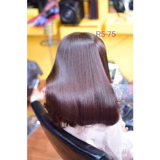 Mầu nhuộm cân bằng phủ bạc chocolate hương thơm phủ bạc tốt. chỉ cần pha mầu và oxi và nhuộm.mùi thơm cafe