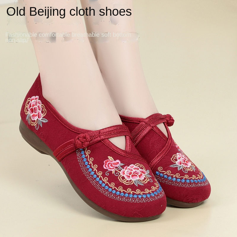 Giày hán phục thêu họa tiết phong cách retro cho phụ nữ trung niên