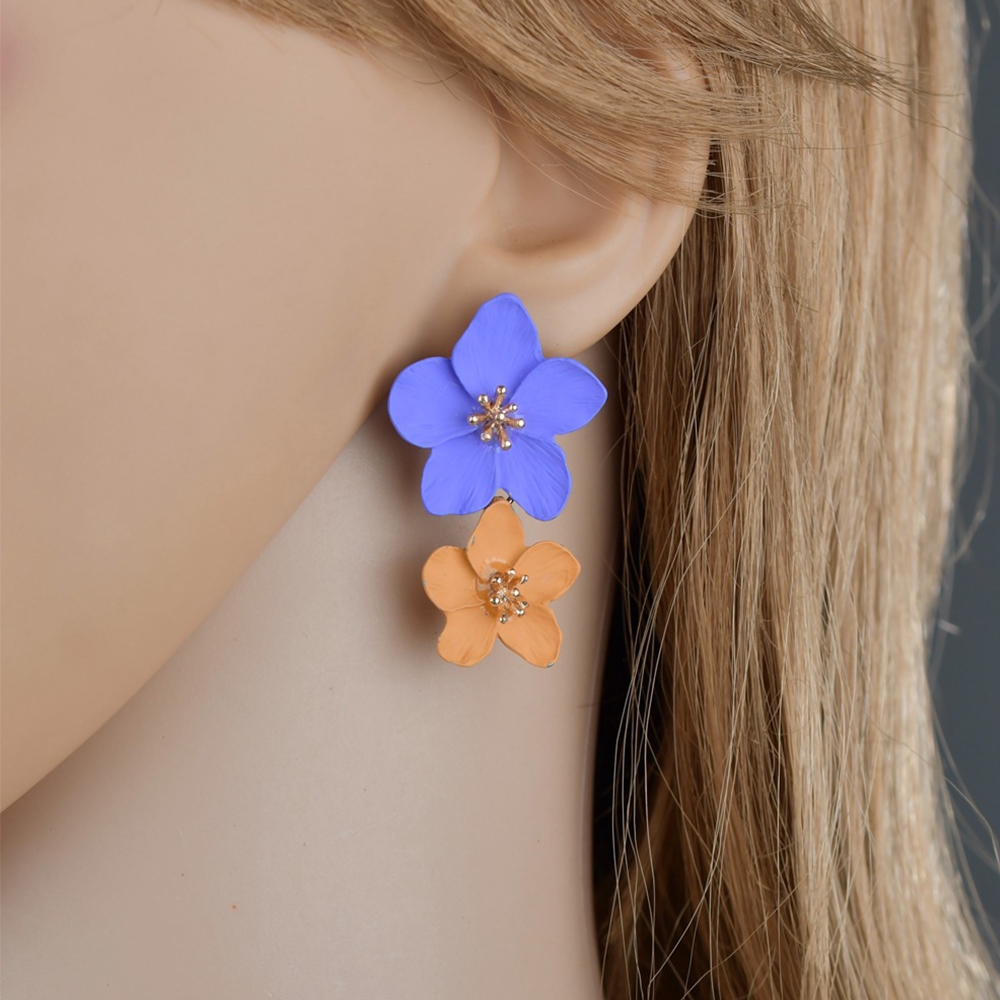 Hoa Tai Dáng Dài Phối Tua Rua Phong Cách Bohomian