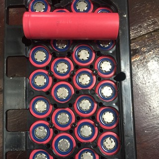 pin sanyo 18650 đầu xanh  yuyu