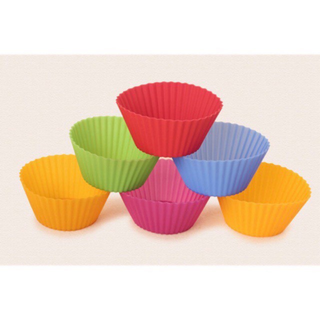 Cup silicon làm bánh