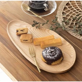 Khay trứng lệch decor gỗ tần bì màu sáng, đĩa lệch dài bày đồ ăn