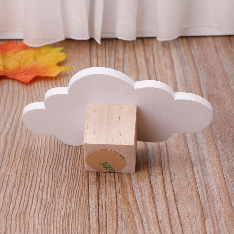 Móc treo đồ gắn tường bằng gỗ thiết kế hình đám mây dễ thương