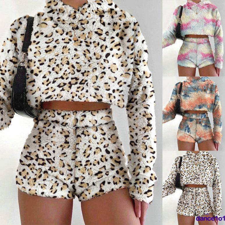 Set Áo Hoodies Có Nón Dài Tay + Quần Short Lưng Cao Thời Trang Nữ