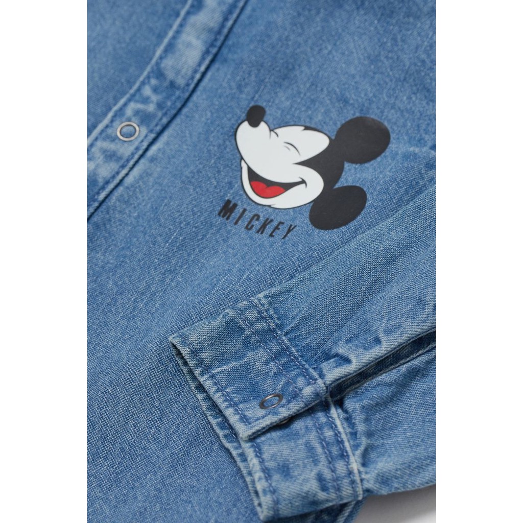 Áo sơ mi bò màu xanh, có logo Mickey góc trái, Hờ mờ UK săn SALE