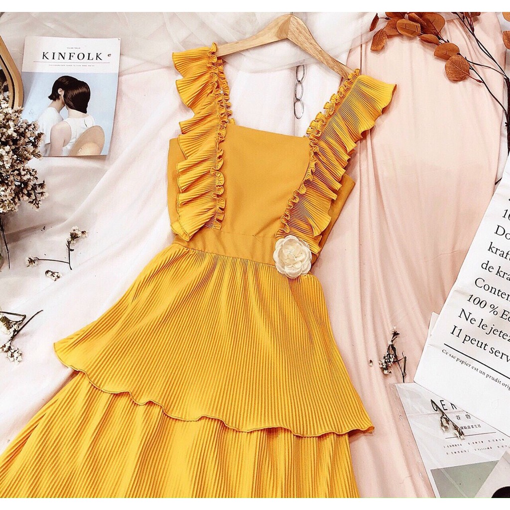Đầm váy dập ly kem tang hoa phong cách XUKA-DRESS MT040