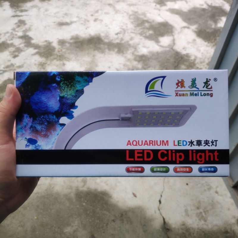 Đèn kẹp Xuan Mei Long cho các bể cá cảnh mini