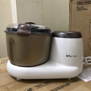 Máy nhồi bột Bear 3.5L