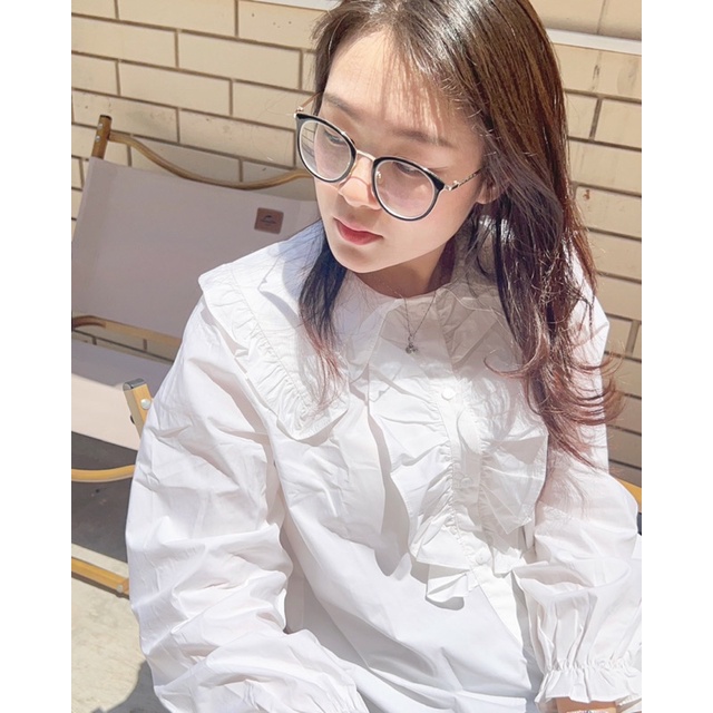 𝗟𝗨𝗖𝗜𝗔 𝗢𝗩𝗘𝗥𝗦𝗜𝗭𝗘 𝗯𝗹𝗼𝘂𝘀𝗲 - Áo sơ mi trắng cổ bèo