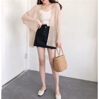 Áo khoác len đan dáng rộng đi biển phong cách Hàn Quốc