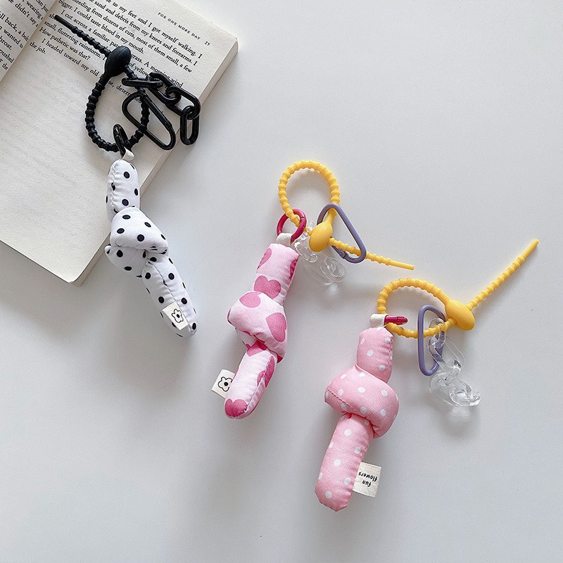 Móc khóa hình thắt nút