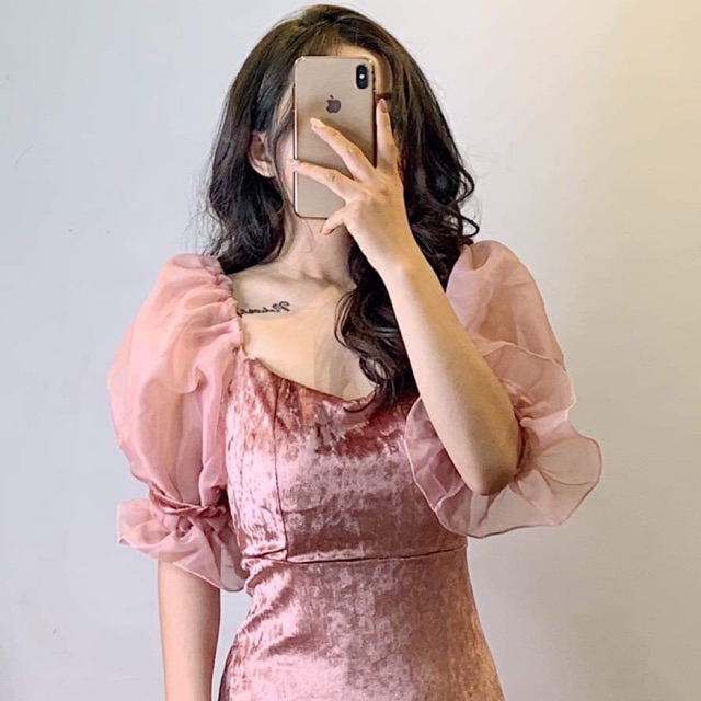 Váy nhung tay bồng
