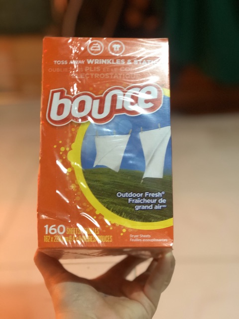 GIẤY THƠM BOUNCE QUẦN ÁO 4 IN 1 LỐC 2 x 160 TỜ CỦA MỸ