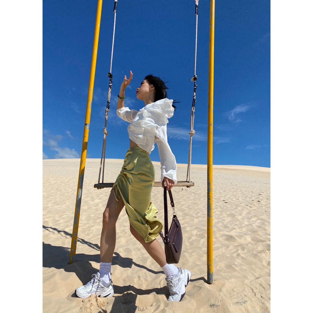 Chân Váy Xẻ Tà Cao Dáng Dài Satin Rút Dây - YCV018270