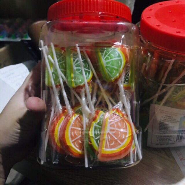 Sỉ lọ kẹo mút dẻo hình múi cam Ngọc Vũ ( lọ 50 que)