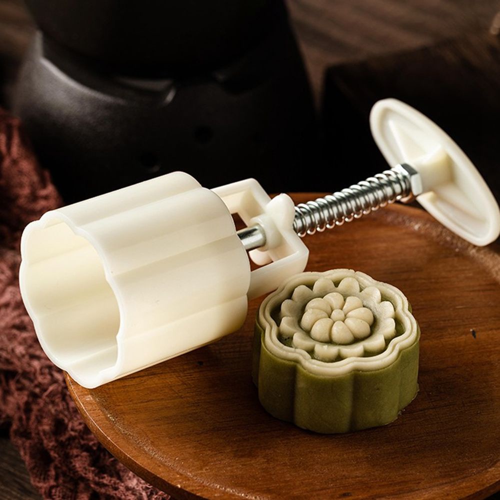 Set 4 khuôn làm bánh trung thu hình hoa sen 3D chống dính