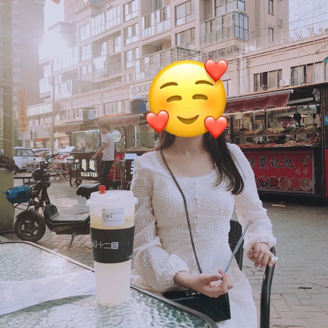 [Mã WASTMAY giảm 15% tối đa 30K đơn 150K] (Có sẵn) Váy cổ vuông tay dài Quảng Châu / Đầm trắng đính hạt ( có ảnh thật) | BigBuy360 - bigbuy360.vn