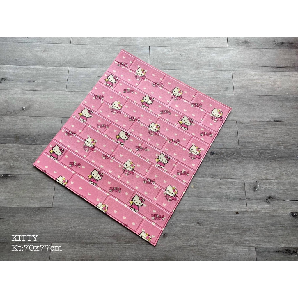 Xốp dán tường HELO KITTY ( 4,5mm) - Khổ lớn 70x77cm mẫu mới chống va đập bền hình ảnh đẹp