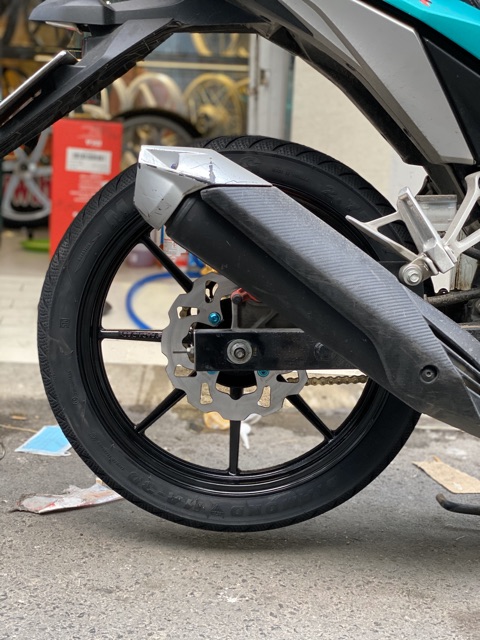 Đĩa sau Ex135 220mm gắn Winner đi mâm 8 cây