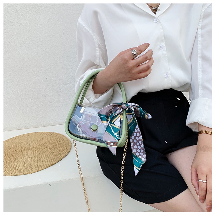 Túi Đeo Chéo Jasmin Noir Bằng Nhựa Pvc Phối Dây Xích Đính Nơ Thời Trang Cho Nữ