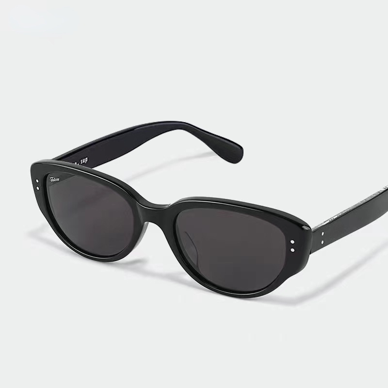 (KIQI-FASHION) COD Kính Mát Mắt Mèo Gọng Nhỏ Chống Tia UV Thời Trang Mùa Hè Phong Cách Phương Tây Cổ Điển Dành Cho Nam Và Nữ