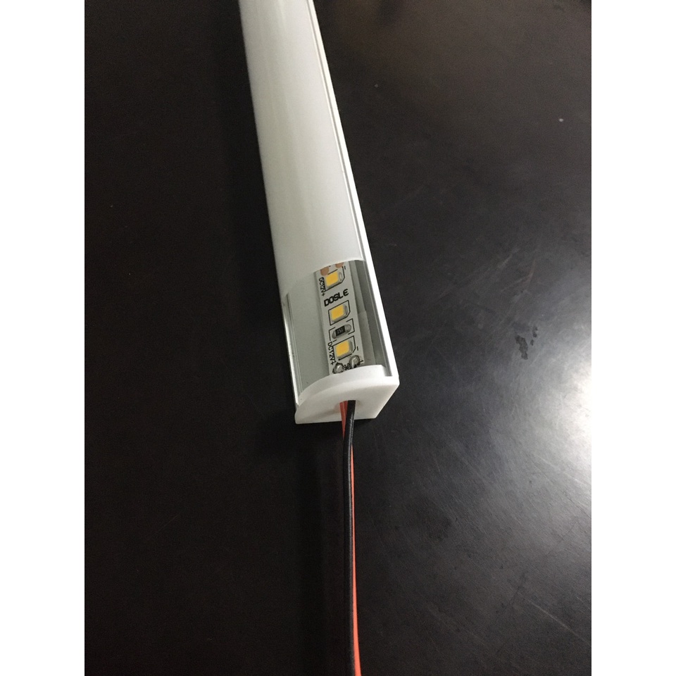 Bộ đèn LED Tủ Bếp Dùng Cảm Biến Vẫy Tay. Nhôm V16-16mm, Kt: 40 ->120cm, Led 16w/m. Lắp sát góc. SX Việt Nam. Bh 1 năm