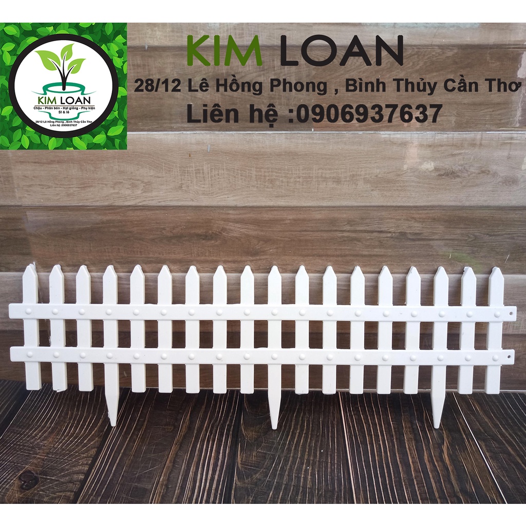 Hàng rào nhựa mini có đế cắm đất 56 x 19 x 0,6 cm