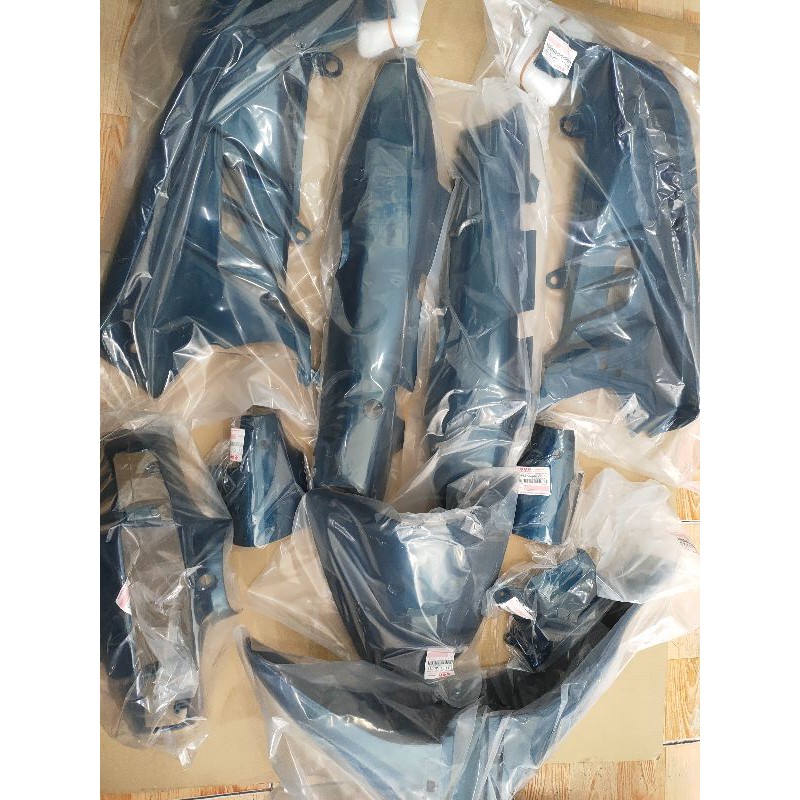 Full dàn áo suzuki viva 110_15 món chưa tem