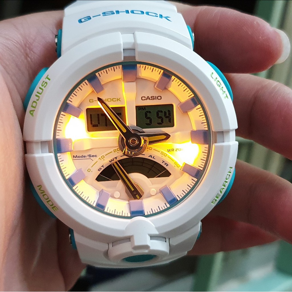 Đồng hồ nam Casio G-Shock GA-500WG-7A Dây nhựa trắng - Mặt điện tử kim số tiêu chuẩn