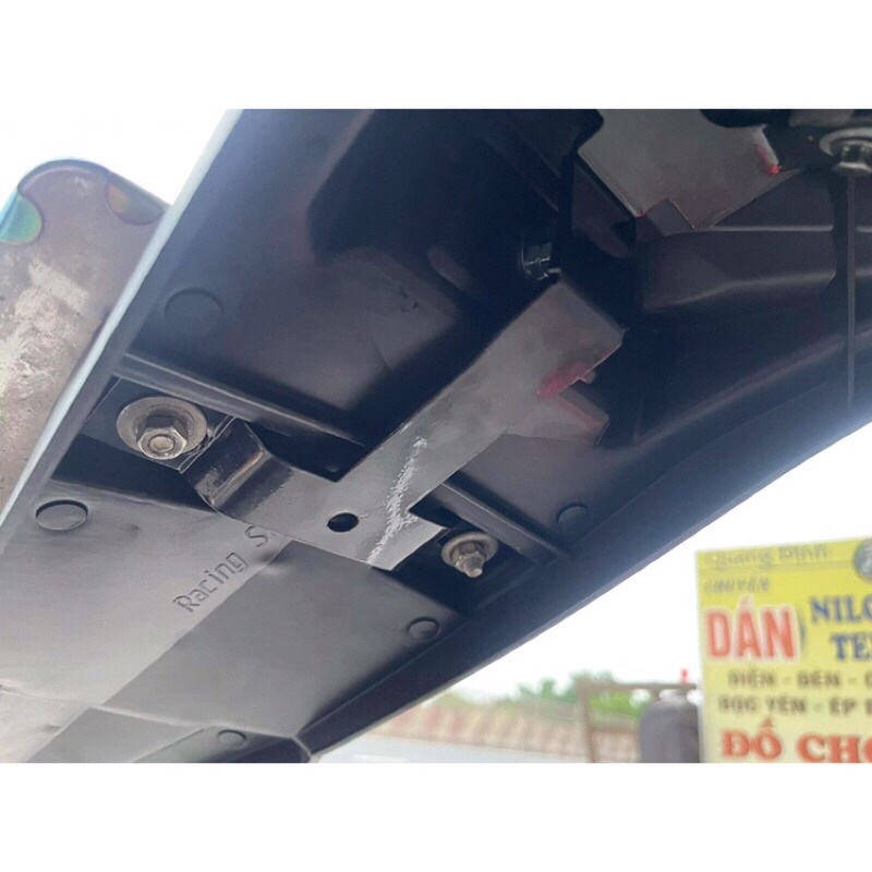 Bát  chống rung chống gẫy gắn dè fz ex winer 150
