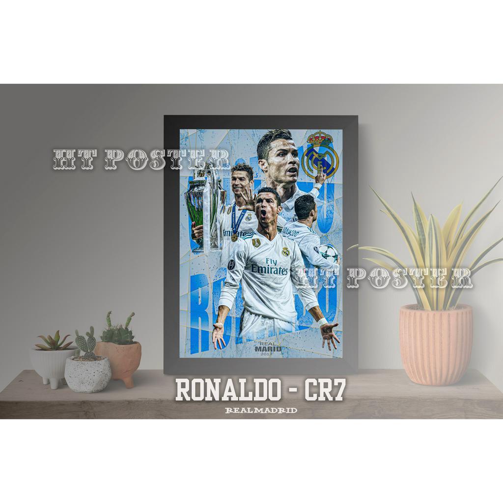 Khung ảnh poster Ronaldo - CR7 màu áo Real Madrid gồm 2 kích thước để bàn A5 , treo tường A4