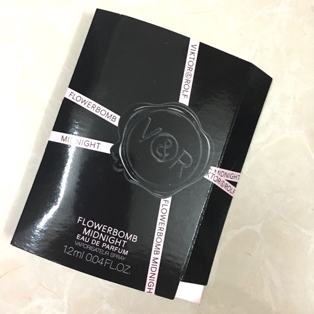 Vial nước hoa Viktor&amp;Rolf Flowerbomb Midnight