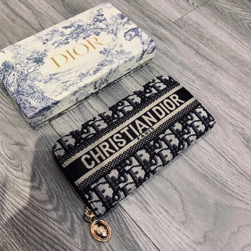 Ví dài cầm tay DR