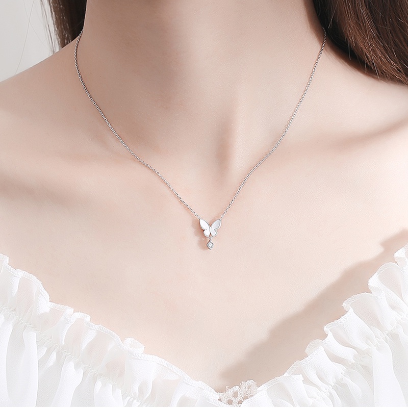 Vòng cổ mặt hình bướm đính đá sang trọng cho nữ