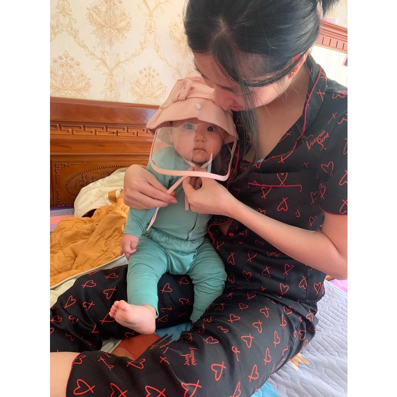 Mũ chống giọt bắn cho bé hình tai gấu dễ thương cho bé 0-24m (tấm kính có thể tháo rời )